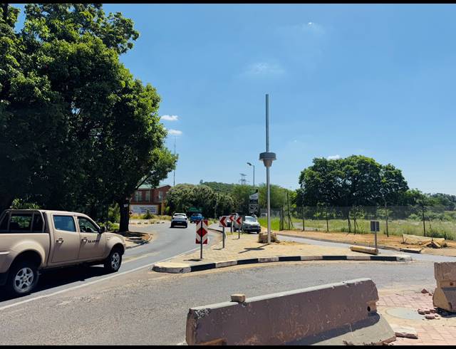 3,500M² BUSINESS CENTRE FOR SALE IN CAPITAL PARK